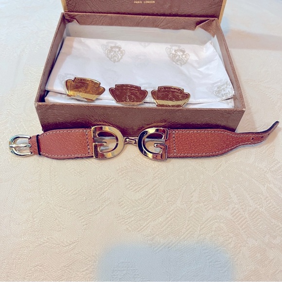 Vintage GUCCI BRACELET leather band/gold plated signature G logo with gift box - Picture 1 of 16